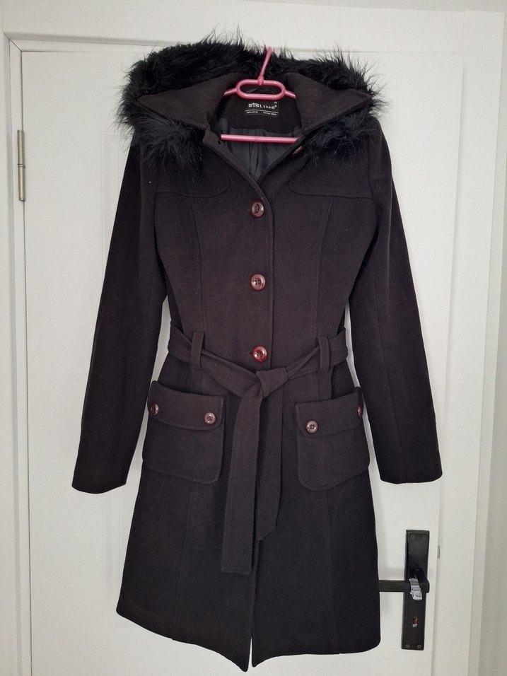 Kürklü Kapüşonlu Siyah Kaban - Görsel 3