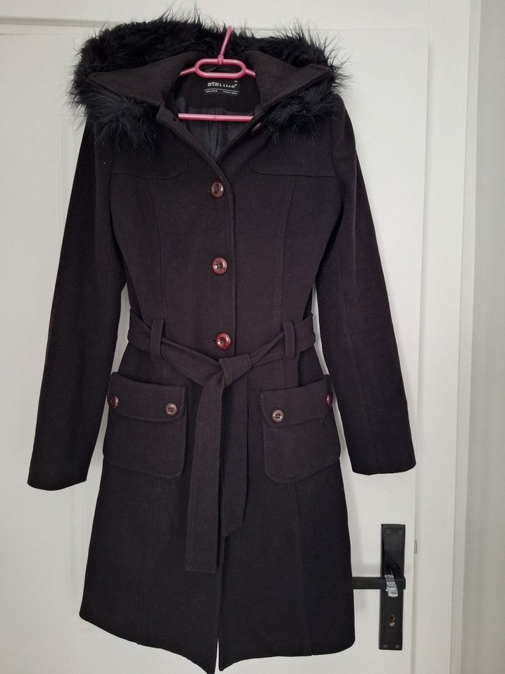 Kürklü Kapüşonlu Siyah Kaban - Görsel 5