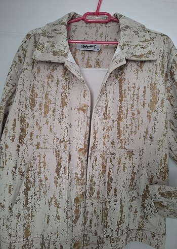 Bej Düğmeli Kadın Ceket - Görsel 3