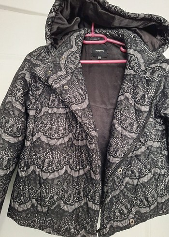 Dantel Detaylı Siyah Desenli Kadın Mont - Görsel 3