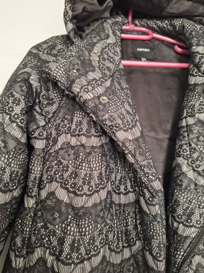 Dantel Detaylı Siyah  Desenli Kadın Mont - Görsel 4