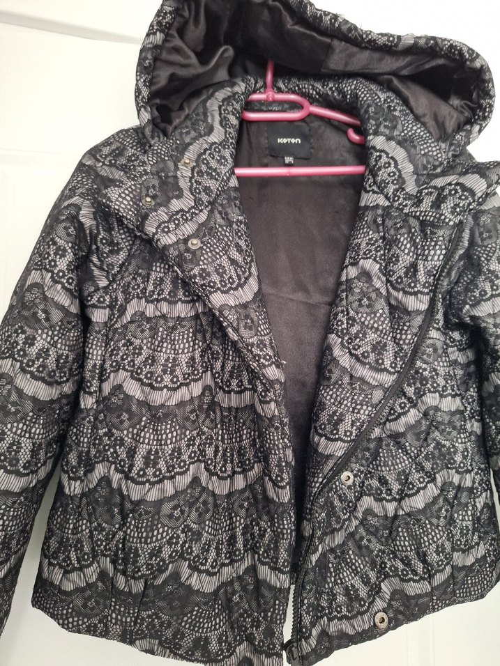 Dantel Detaylı Siyah  Desenli Kadın Mont - Görsel 2