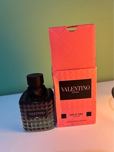 Valentino Born in Roma Intense 50 ml