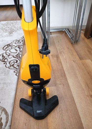 Sarı Renkli Elektrikli Süpürge