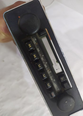 Klasik Siyah oto teyp Ford - Görsel 6