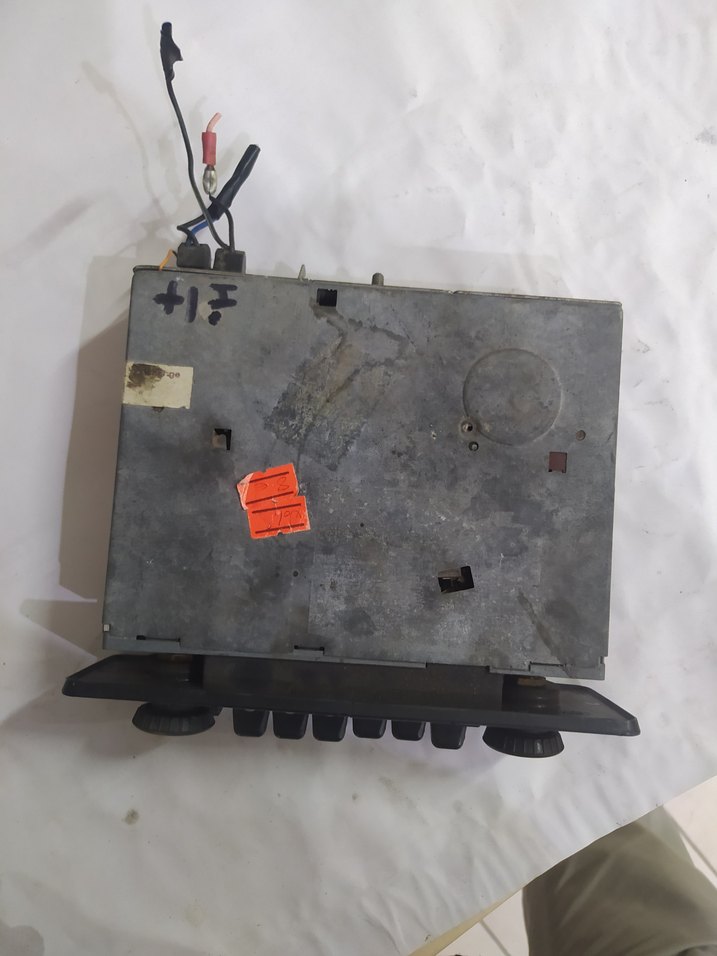 Klasik Siyah oto teyp Ford - Görsel 2