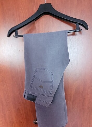 Armani kadin pantalon