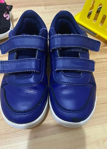 Adidas Erkek çocuk spor ayakkabı