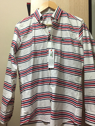 LACOSTE GÖMLEK ETİKETLİ