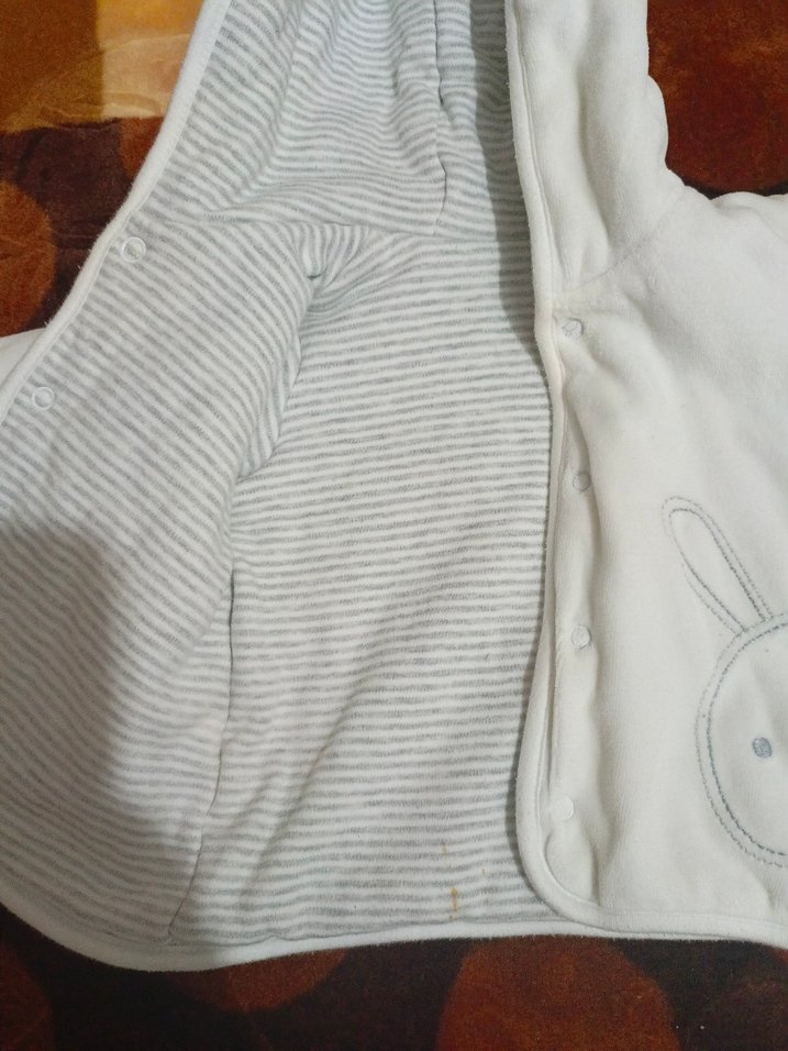 Kapüşonlu Beyaz Çocuk Ceket - Görsel 3