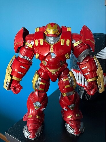 Marvel Legends Hulkbuster