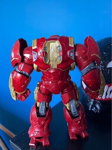  Marvel Legends Hulkbuster