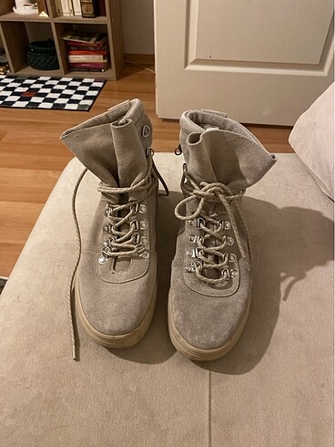 Bershka Bej 38 Numara Bot