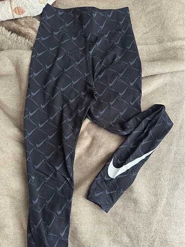 nike penye tayt