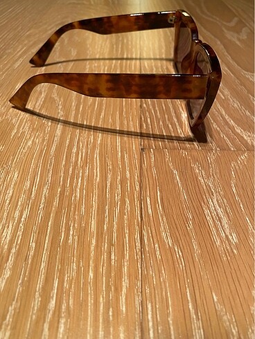 Zara Güneş Gözlüğü - Görsel 3