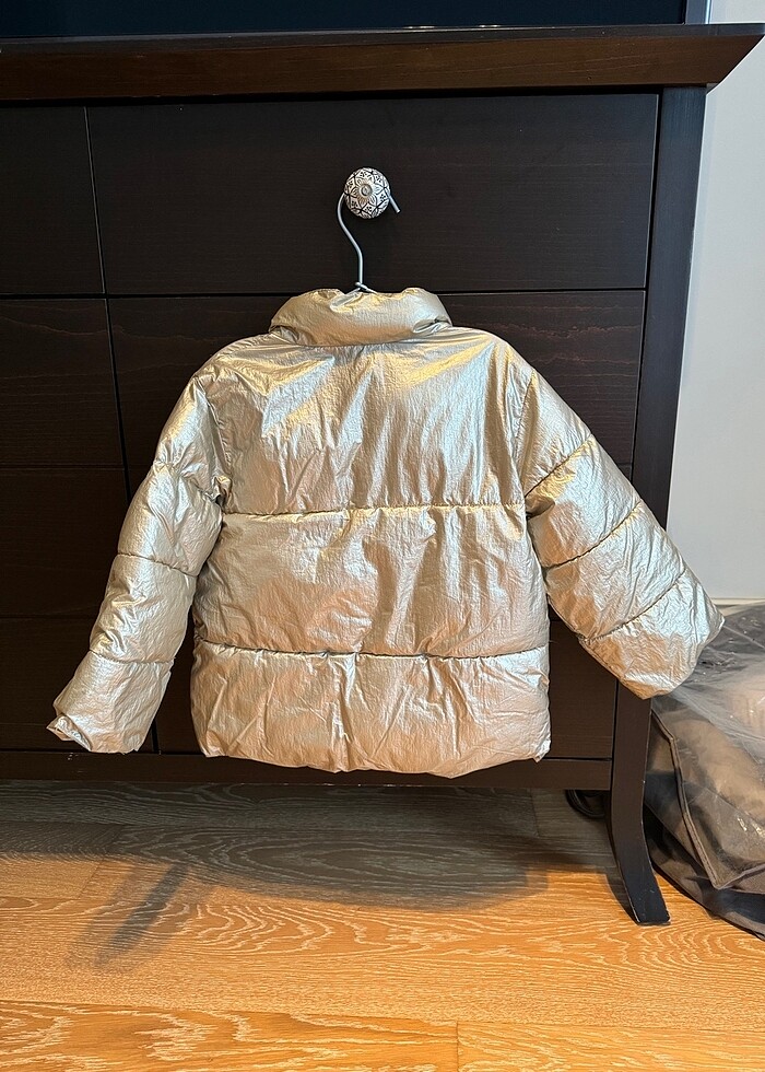 Zara Parlak Mont 4-5 Yaş - Görsel 2