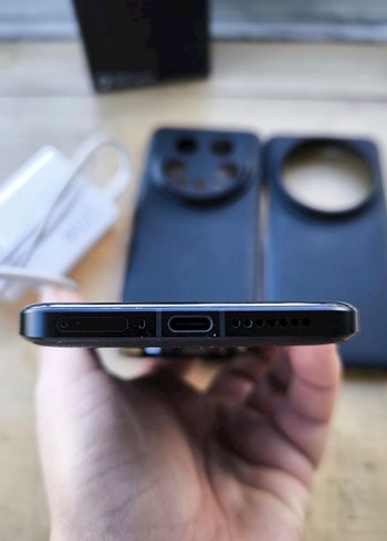 Xiaomi 14 Ultra Siyah Android Telefon - Görsel 3