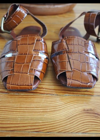 Kahverengi Kemerli Deri Kadın Sandalet - Görsel 3