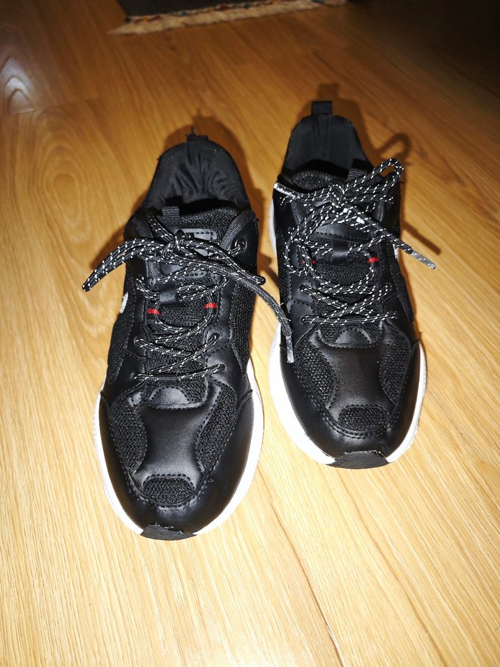 Siyah Bağcıklı Kadın Spor Ayakkabı - Görsel 4