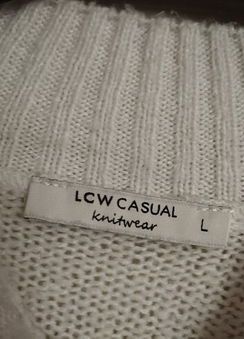LC Waikiki Beyaz Oversize Kazak