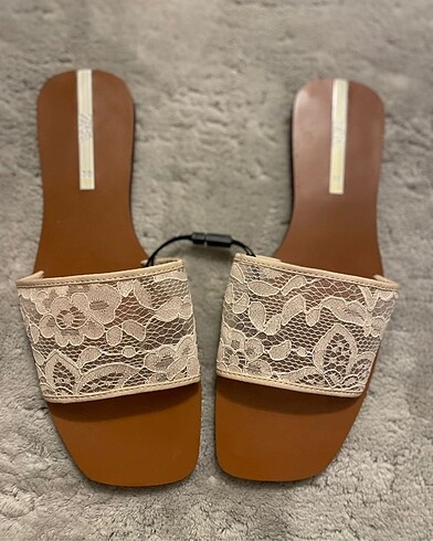 ZARA TERLİK