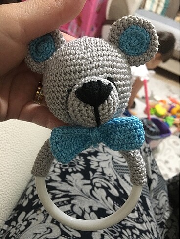Amigurumi çıngıraklı oyuncak