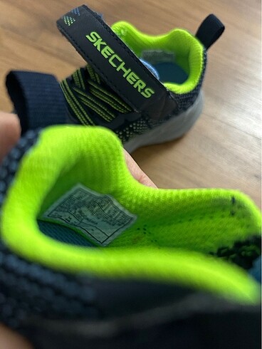 21 Beden Skechers bebek spor ayakkabısı tertemiz
