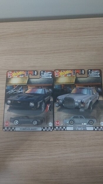 Hotwheels premium