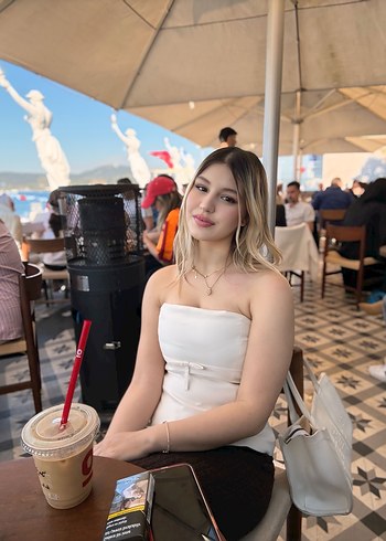 Zara Minimal Beyaz Straplez Bluz