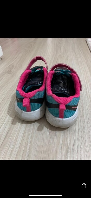 26 Beden Skechers çocuk ayakkabısı