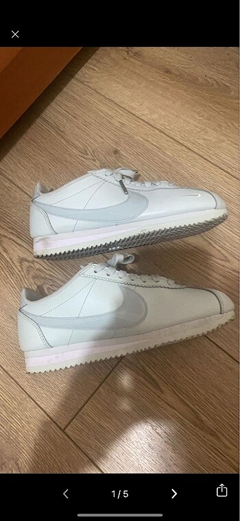 Nike Cortez Su Yeşili (Beyaza çok yakın)