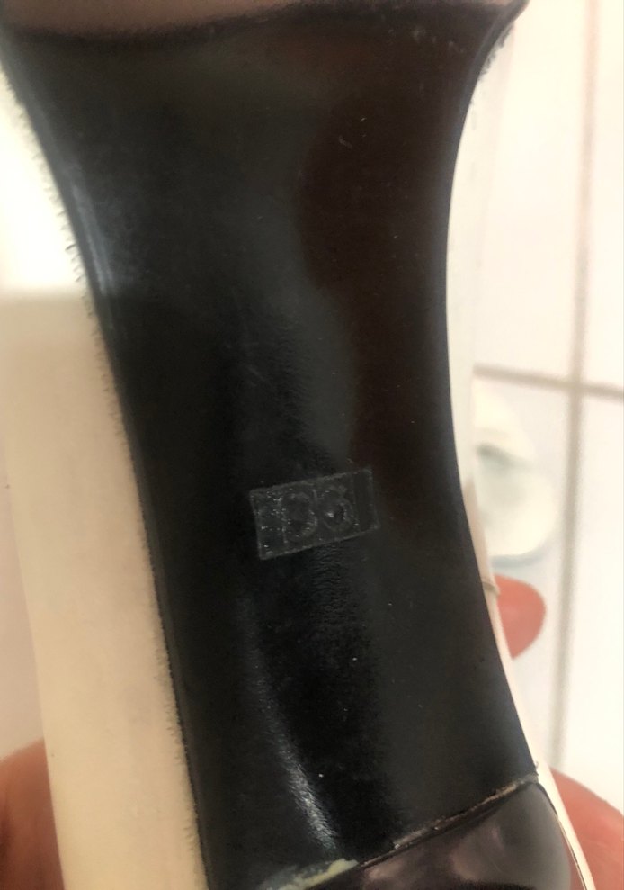 Beyaz Fiyonk Detaylı Dolgu Topuklu Kadın Ayakkabı - Görsel 2