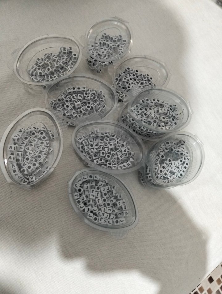 Gri Harfli Tırnak Süslemeleri - Görsel 2