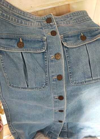 COSTES Denim kot etek temız az likralıdır.