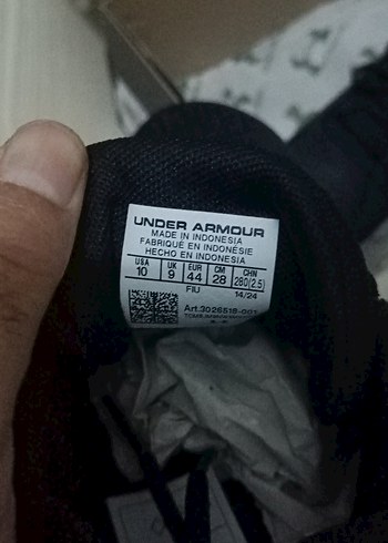 Under Armor 44 numara orijinal mağza mali sıfır ayakkabı - Görsel 3
