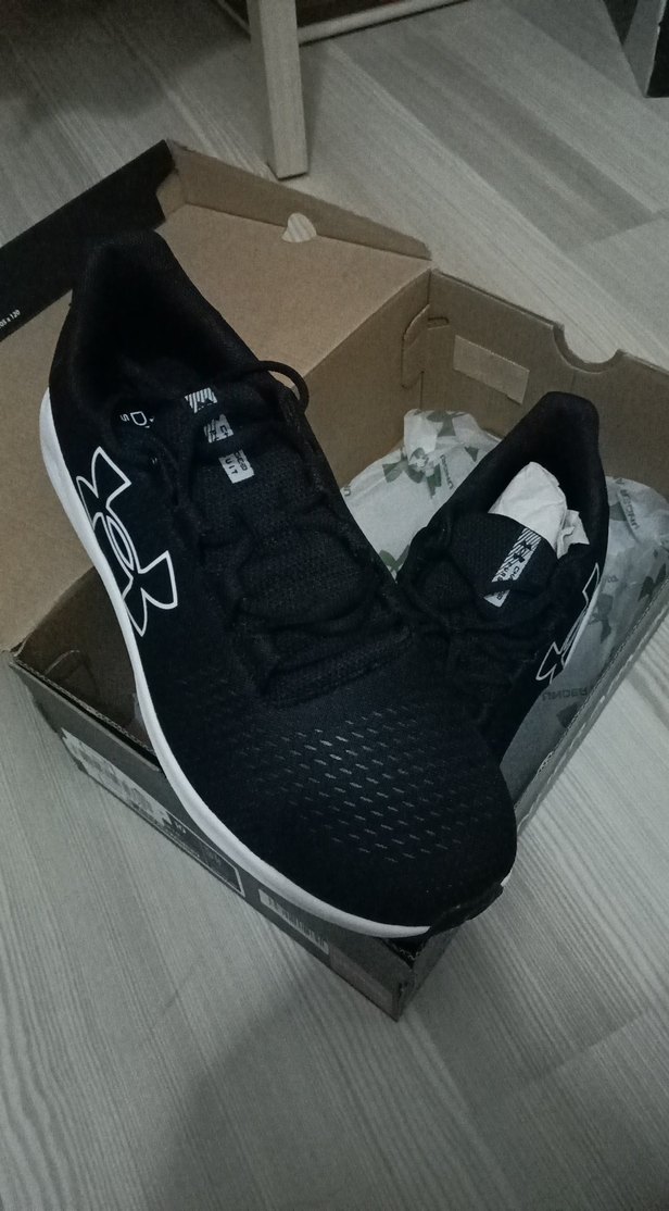 Under Armor 44 numara orijinal mağza mali sıfır ayakkabı - Görsel 2