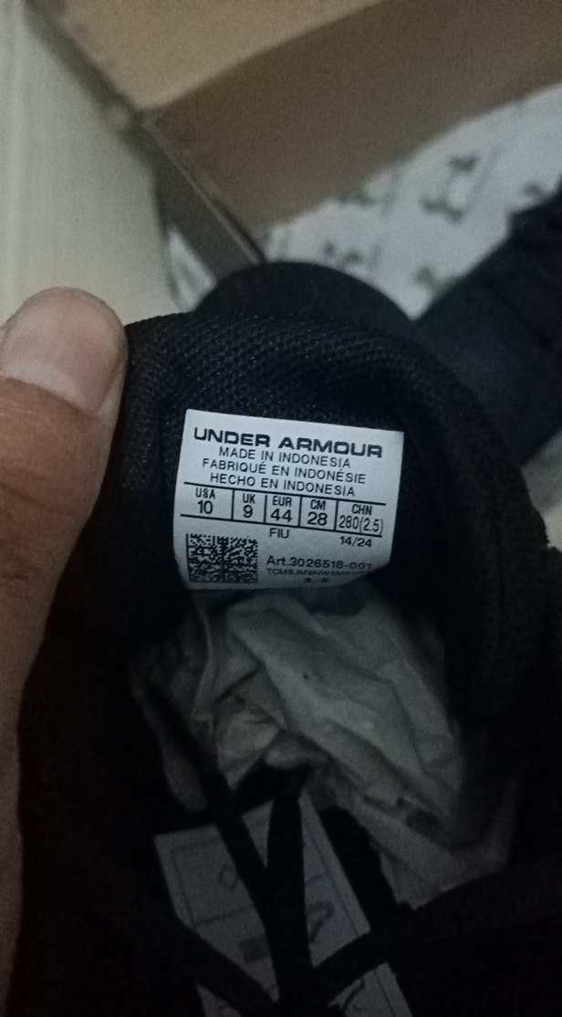 Under Armor 44 numara orijinal mağza mali sıfır ayakkabı - Görsel 3