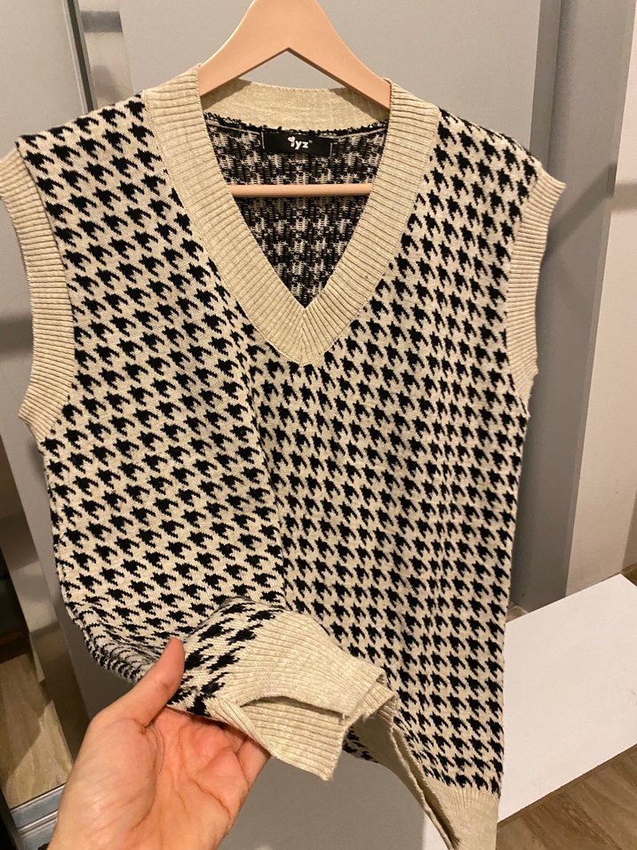 V Yaka Desenli Örgü Kadın Süveter - Görsel 3