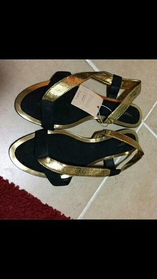 Zara sandalet 40 numara