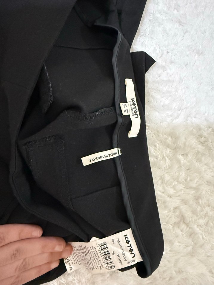 Kadın Siyah Düz Kesim Ofis Pantolonu - Görsel 3