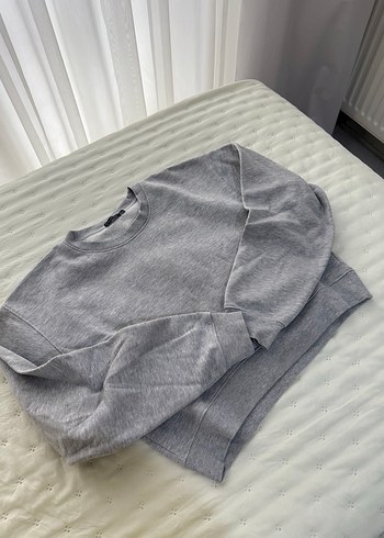 Stradivarius Gri Kadın Uzun Kollu Bisiklet Yaka Sweatshirt
