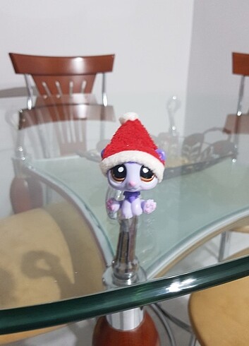 Littlest pet shop 