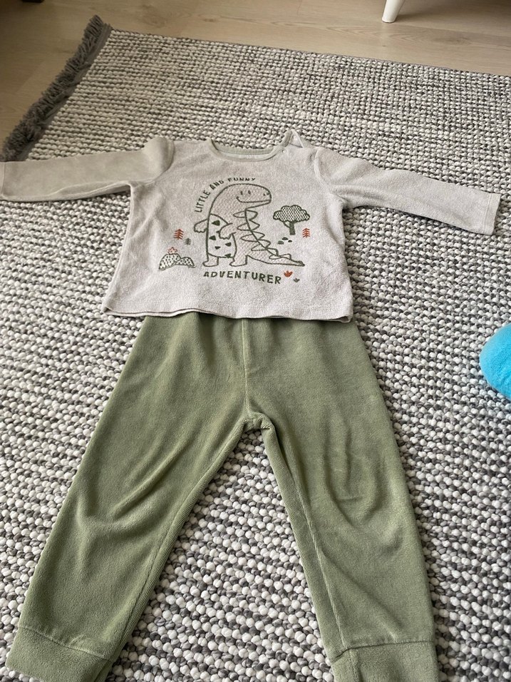 Kadife Erkek Bebek Takımı - Görsel 3