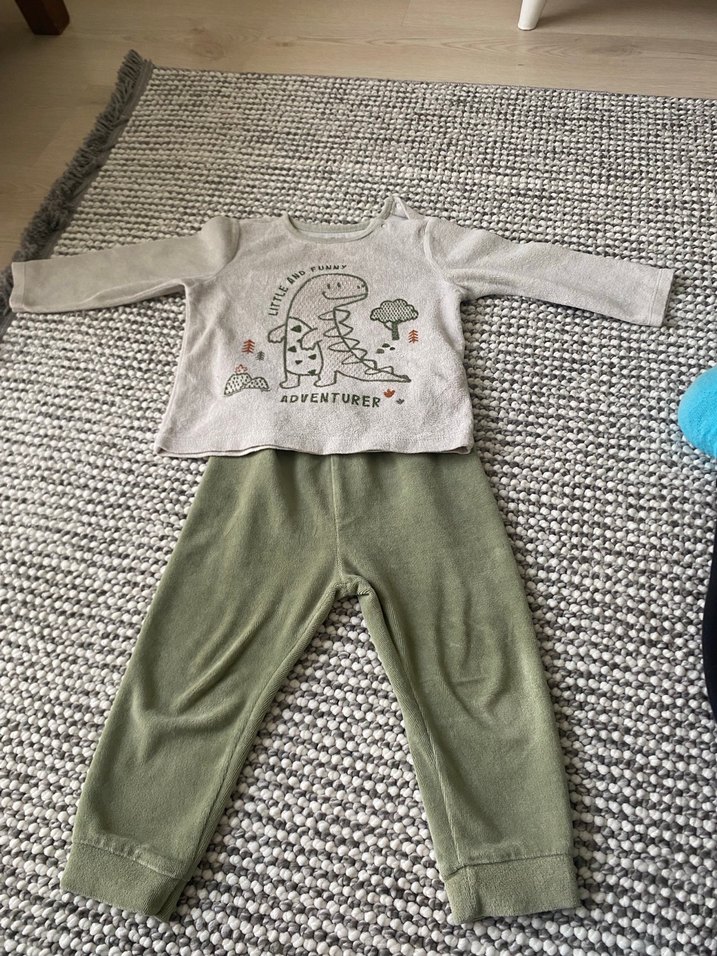 Kadife Erkek Bebek Takımı - Görsel 2