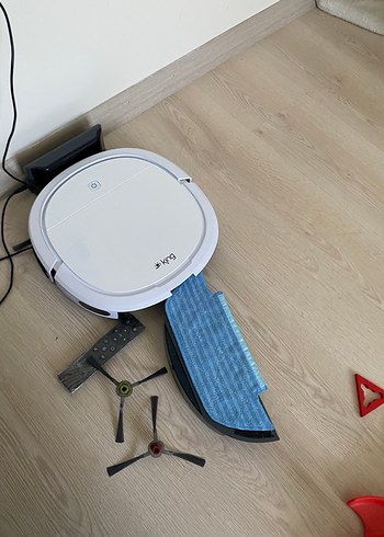 King Beyaz Robot Süpürge - Görsel 6