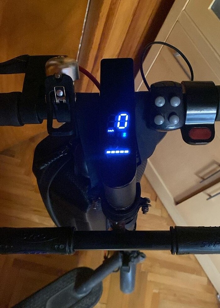 Xioami Mi Elektrikli Scooter Pro 2 - Görsel 5
