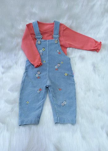 Nakışlı Kot Bahçıvan Tulum ve Pembe Uzun Kollu Bluz - Görsel 3