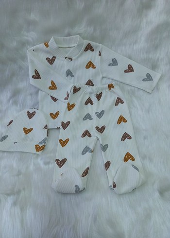 Beyaz Örgü Kalp Desenli Bebek Kız Takımı - Görsel 2