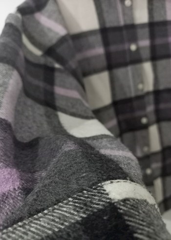 Gri Ekose Desenli Düğmeli Uzun Kollu Gömlek - Görsel 3