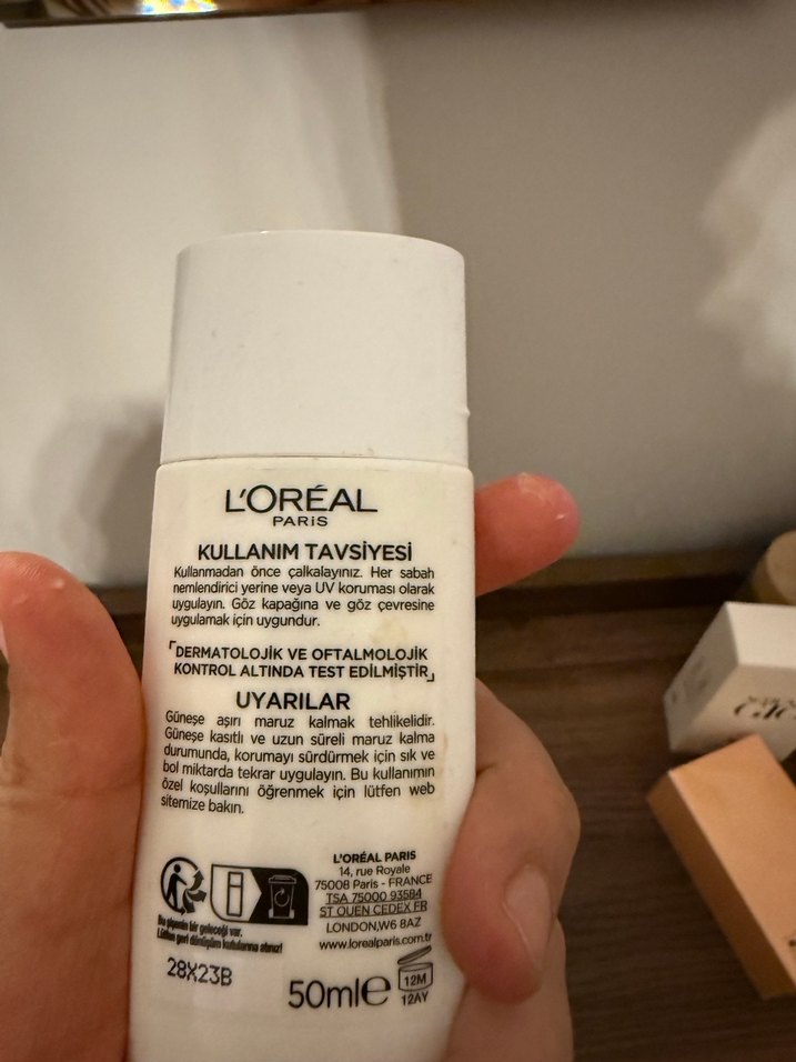 L'Oréal Revitalift Güneş Koruyucu SPF 50 - Görsel 3